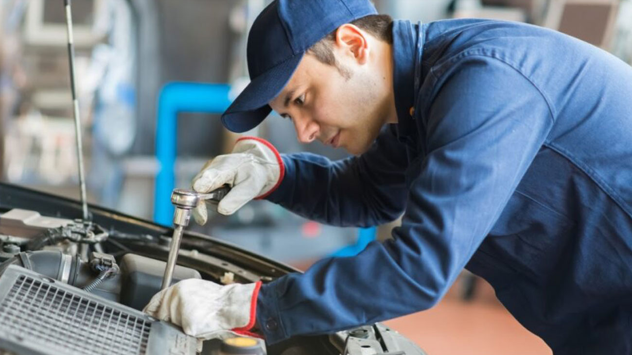 Automotive-Service-Technician